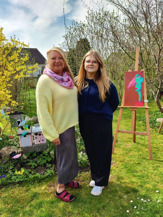 Karin Dolk och Erika Sjöberg, Dolken i Holken